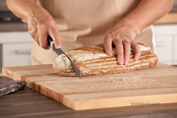 Bread Knife